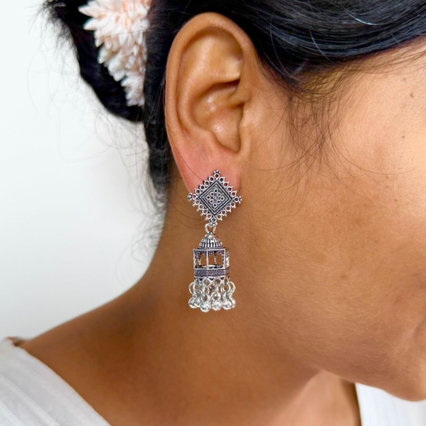 The Royal Chimes Earring