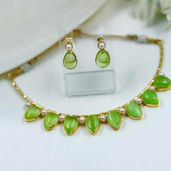 Dainty Gold Plated & Pearl Choker Set