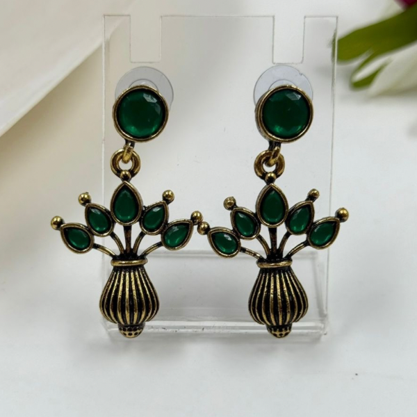 Emerald Green Stone & Antique Gold Vase Drop Earrings