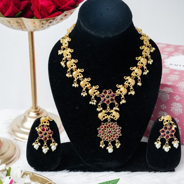 Karwachauth Gift for Wife_Hathi Design Necklace