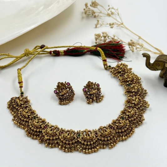 Royal Grace Antique Choker Set