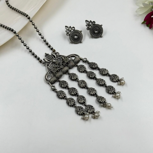 Oxidized Floral Tassel Necklace Set