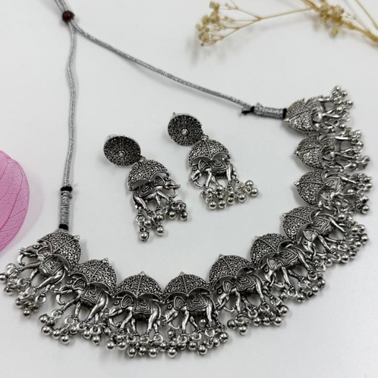 Elegant Elephant Necklace Set