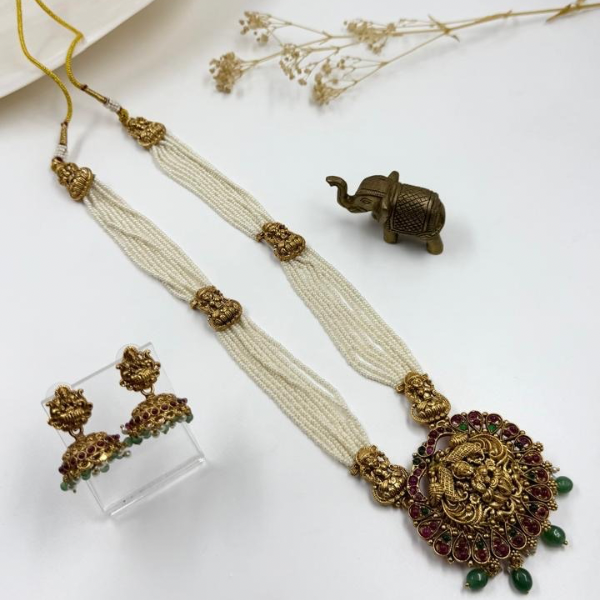 Antique Round Pendant Set with Pearl Beaded & Jhumkas