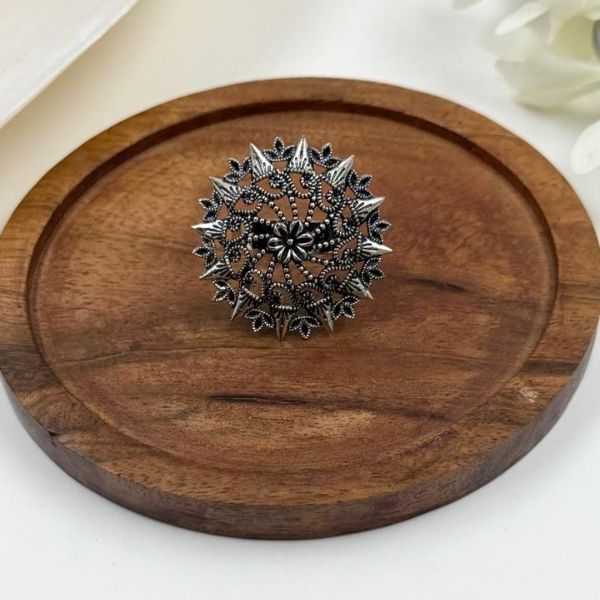 Vintage Sunburst Oxidised Ring
