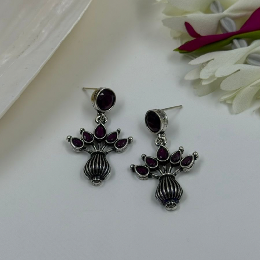 Small Black Stone Bloom Oxidised Earrings