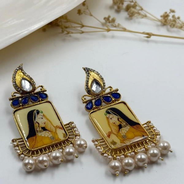 Beautiful and Majestic Regal Earrings