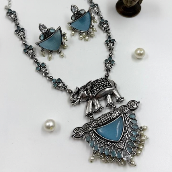 Majestic Echo: Elephant Necklace (Blue)