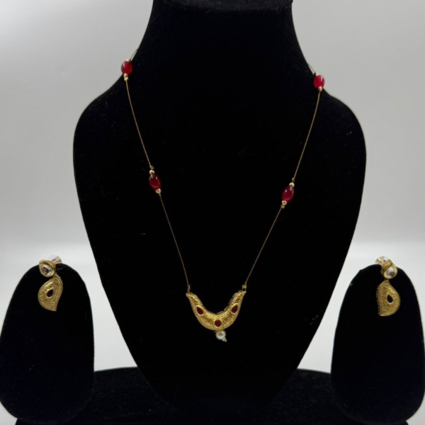 Antique Gold Paisley Necklace Set with Ruby Red Accents
