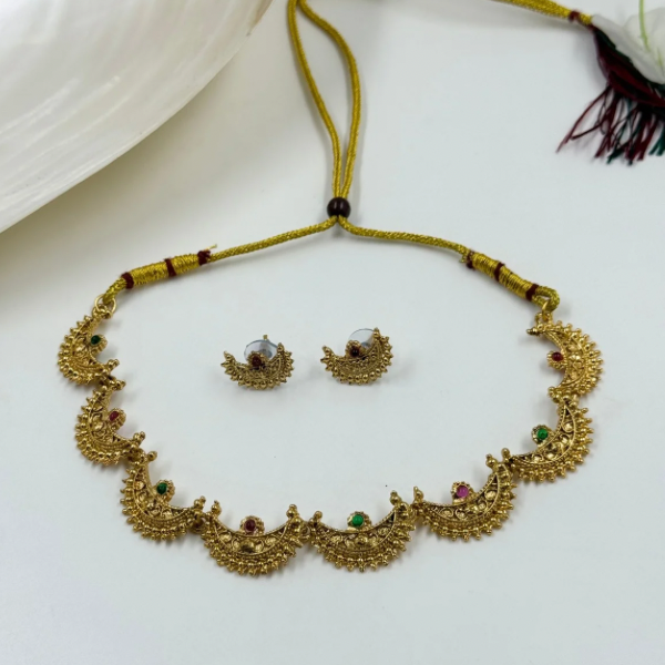 Festive Glam: Choker Necklace & Potli Pouch Combo