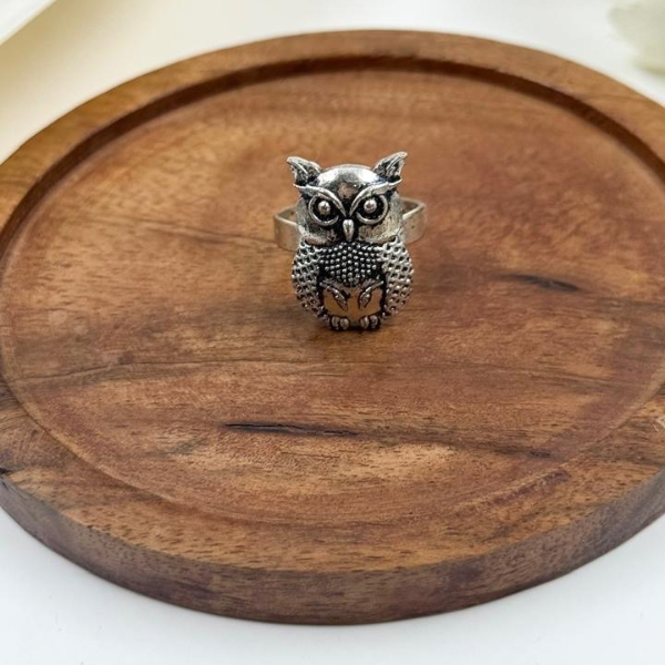 Night Wisdom Oxidized Owl Ring