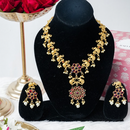 Karwachauth Gift for Wife_Hathi Design Necklace